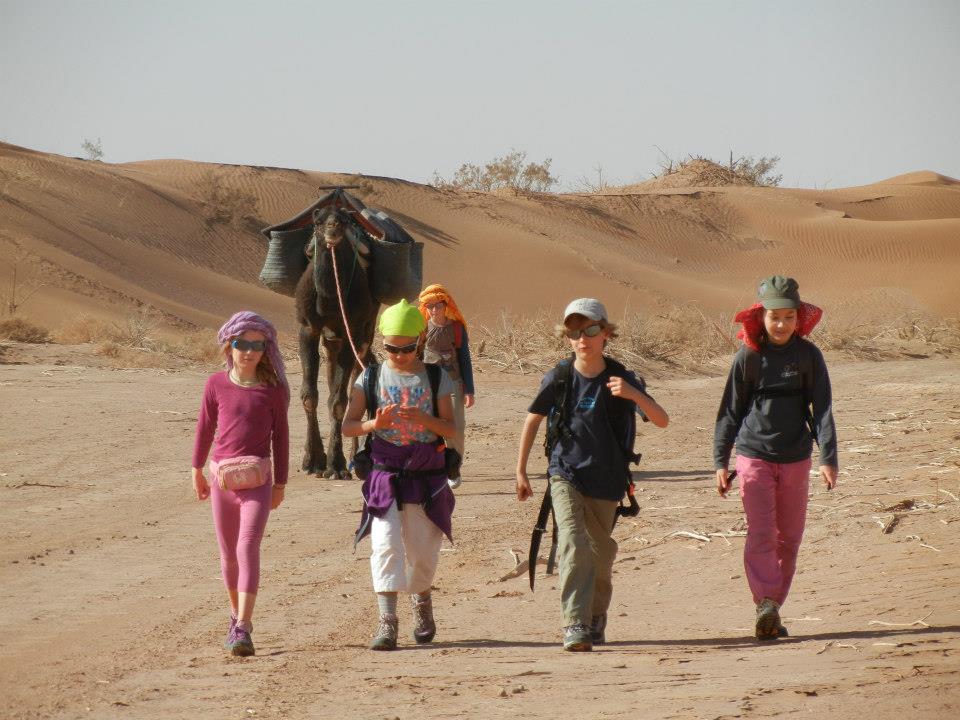 Familienreise Marokko - Marokko for family - Kamelwanderung in der Wüste