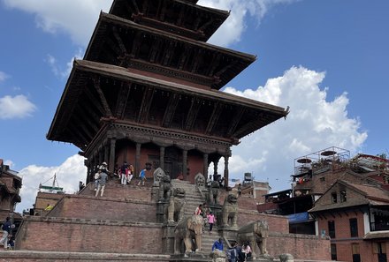Nepal Familienreisen - Nepal for family - Nyatapola Tempel  Bhaktapur
