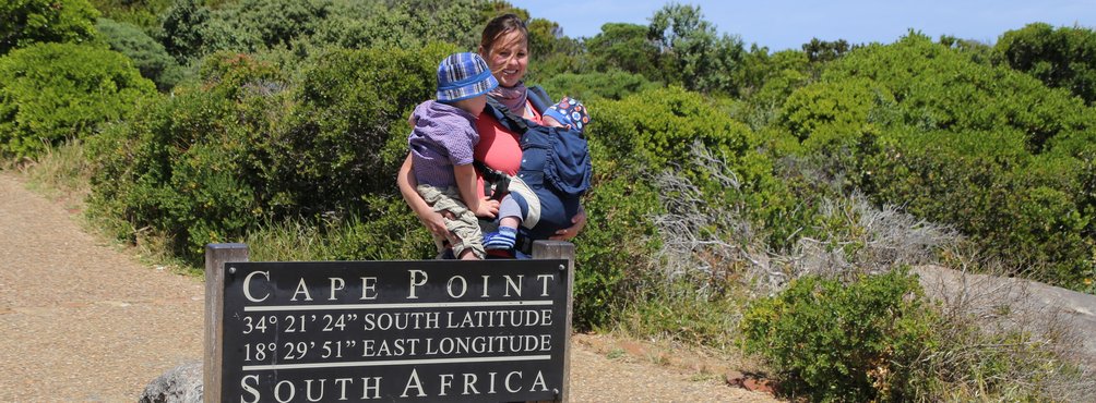 Garden Route mit Kleinkind - Elternzeit in Südafrika - Nadja mit Baby und Kleinkind
