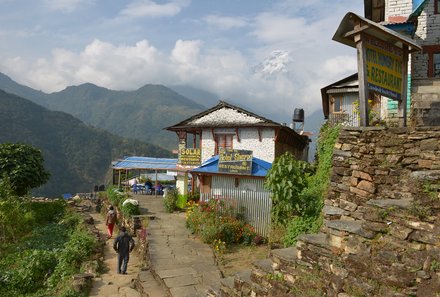 Nepal Familienreisen - Nepal for family - Tea House mit Ausblick