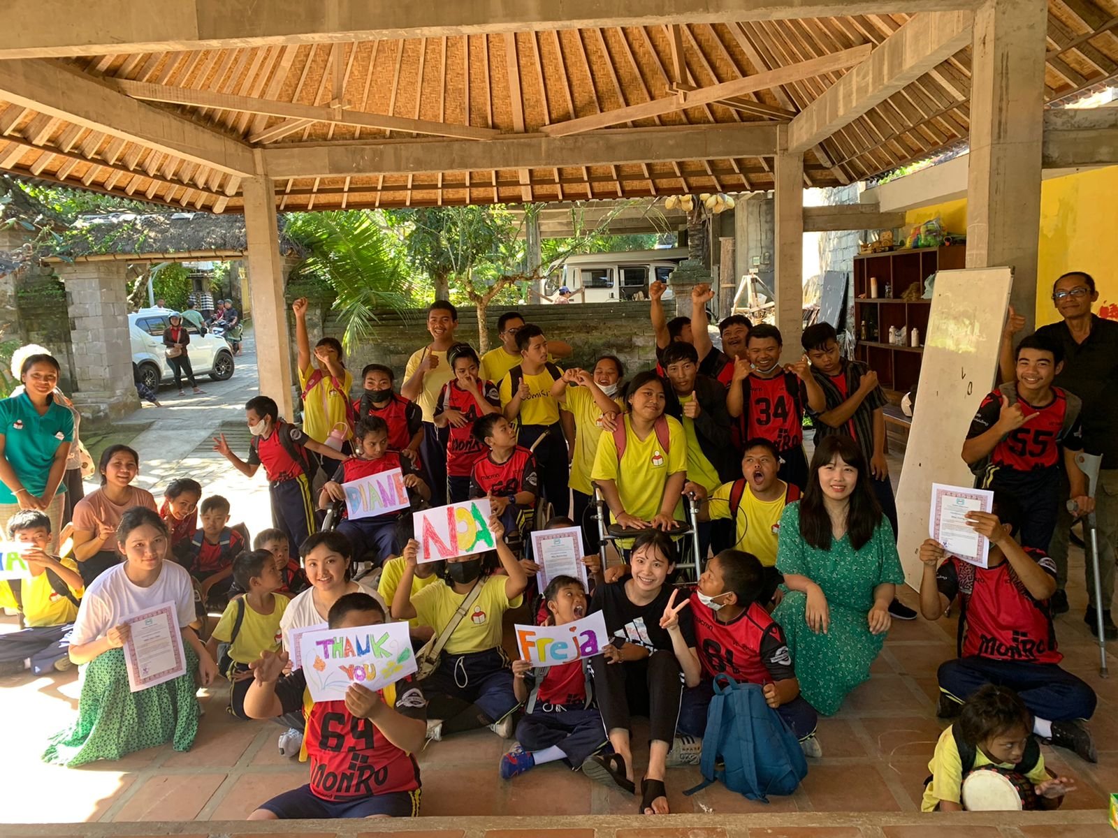 For Family Reisen soziales Engagement - Kinderhilfsprojekt Yayasan Widya Guna auf Bali - Kinder