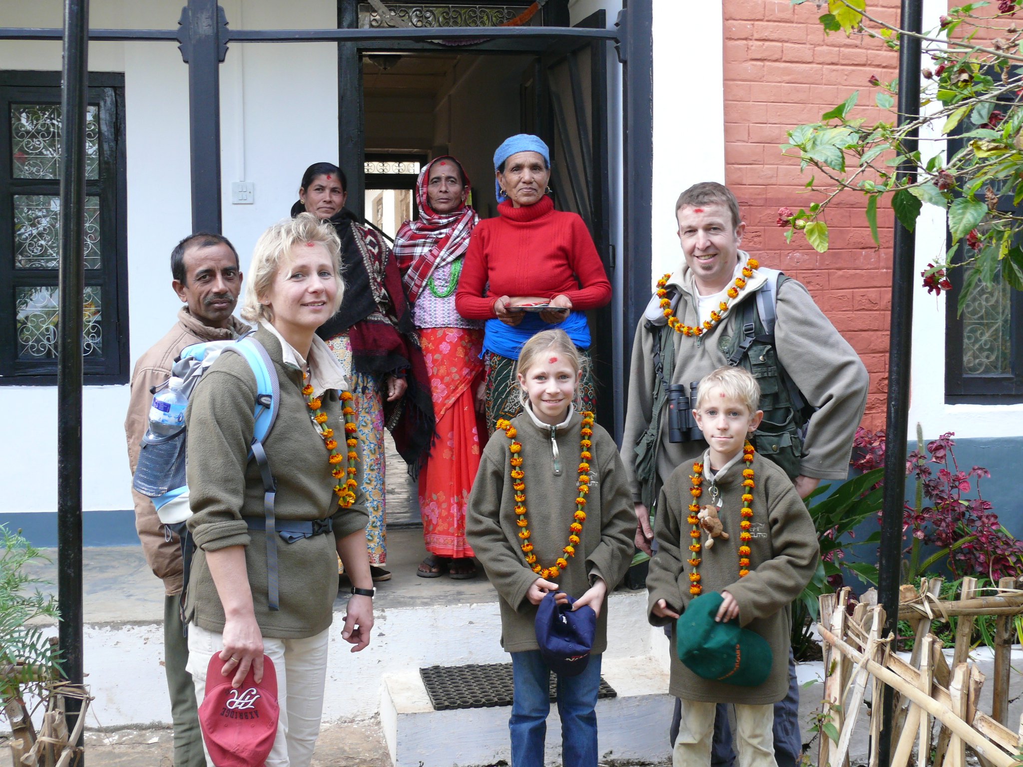 10 Jahre Reiseveranstalter For Family Reisen - Familienreisen nach Nepal - Familie Stoll