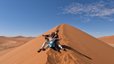 Familie auf Düne - Namibia for family individuell - Namibia mit Kindern