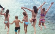 Kinder springen ins Wasser - Panama Family & Teens - Panama mit Kindern und Jugendlichen
