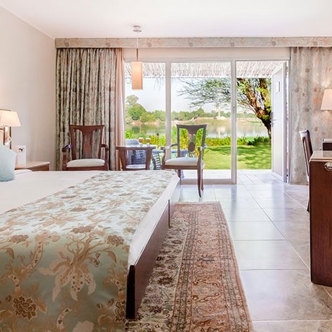  Zimmer mit Terrasse und Blick auf den Garten im Jolie Ville Resort und SPA Kings Island in Luxor – Ägypten Reise mit Kindern