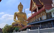 Thailand for family - Familienreise Thailand - große goldene Buddha Statue