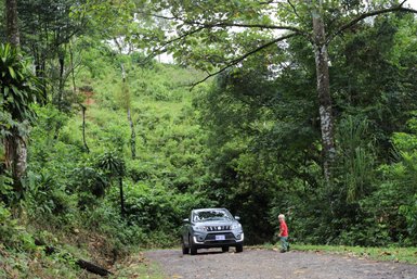 Autofahrt nach La Tigra durch die Natur Costa Ricas – Costa Rica Reise mit Kindern