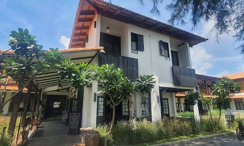 Thailand Reise mit Kindern - Uthai Thani - Uthai Heritage Hotel - Außenansicht