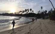 Sonnenuntergang am Mirissa Beach - Sri Lanka Familien-Rundreise