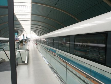 Moderne Zugfahrt nach Xi’an mit Kindern – China Reise mit Kindern