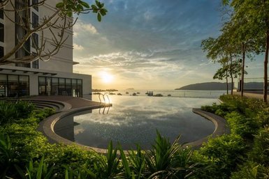 Pool des Citadines Waterfront Kota Kinabalu – Malaysia & Borneo mit Kindern