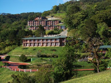 Gebäude vom El Establo Hotel - Costa Rica mit Kindern