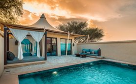 Erfrischender Pool im Desert Nights Camp – Oman mit Kindern
