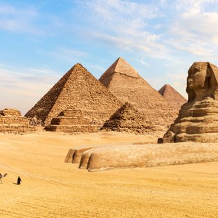 Große Sphinx von Gizeh in der Wüste Ägyptiens - Ägypten Reise mit Kindern
