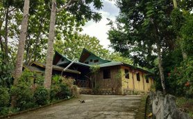 Aussenansicht des Sepilok Jungle Resort – Malaysia & Borneo Familienreise