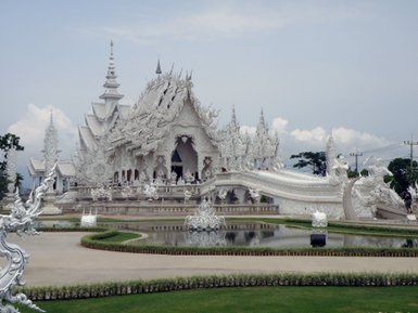 Weißer Tempel - Wat Rong Khu in Chian Rai - Thailand Familienreise