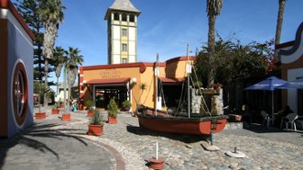 Ein Bootsdenkmal - Namibia Familienurlaub