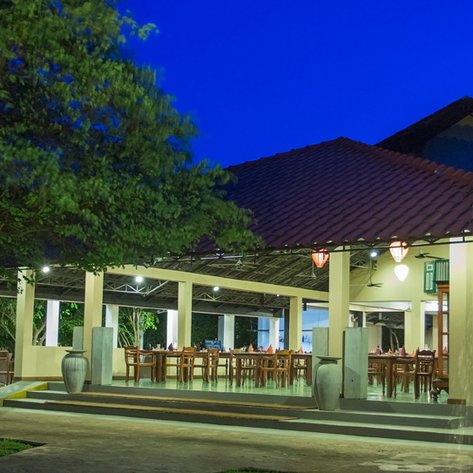 Sri Lanka Familienreise mit Kindern - Sigiriya - Kassapa Lion Rock Hotel - Eingang