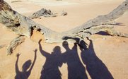 Selfie in Deadvlei - Namibia for family - Namibia mit Kindern