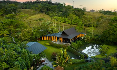 Costa Rica Familienreise mit Kindern - Guacimo - Ecolirios Boutique Hotel & Spa - Sonnenuntergang