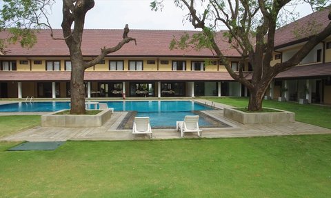 Sri Lanka Familienreise mit Kindern - Anuradhapura - Rajarata Hotel - Pool