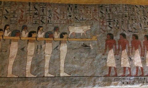 Antike Wandmalerei im Tal der Könige – Ägypten Reise mit Kindern