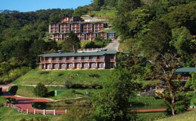 Gebäude vom El Establo Hotel - Costa Rica mit Kindern