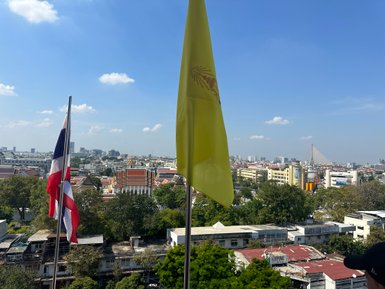 Blick über die Stadt Bangkok vom Golden Mount – Thailand Reise mit Kindern