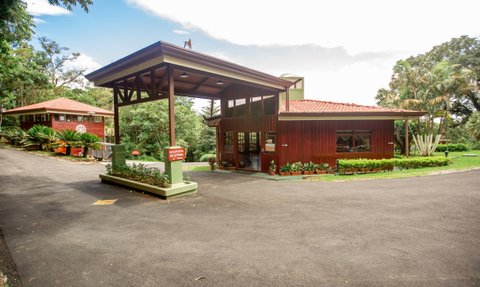 Eingang zum Fondavela Hotel in Monteverde - Costa Rica mit Kindern