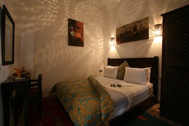 Gemütliches Zimmer im Hotel Riad Nasreen Marrakesch – Marokko Reise mit Kindern