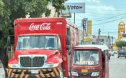 Rotes Tuk-Tuk und roter Coco-Cola Lieferwagen - Mexiko Family & Teens - Mexiko mit Kindern und Jugendlichen