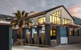 Außenansicht Swakopmund Sands Hotel - Namibia Urlaub mit Kindern