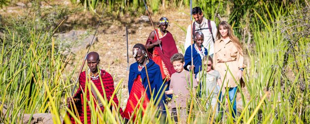 Wanderung mit einem Massai durch die unberührte Natur – Tansania mit Kindern