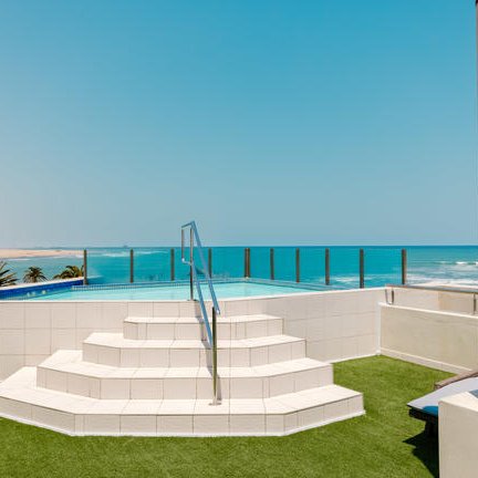 Poolbereich Beach Hotel Swakopmund - Namibia Familienreise