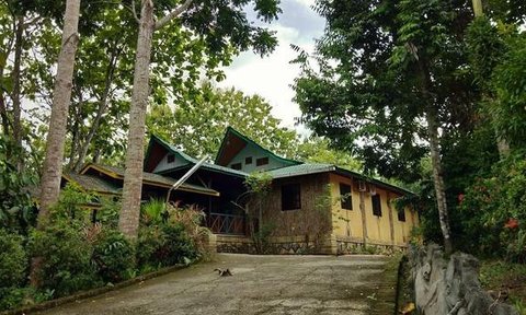 Aussenansicht des Sepilok Jungle Resort – Malaysia & Borneo Familienreise