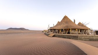 Wilderness Little Kuala Lodge mit Wüstenpanorama - Namibia mit Kindern