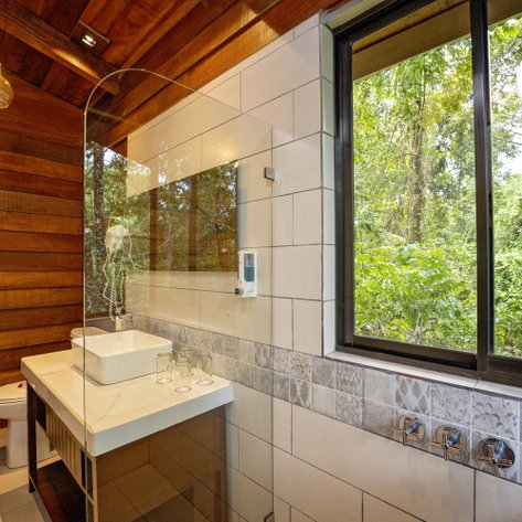 Costa Rica Familienreise mit Kindern - Boca Tapada - Maquenque Eco Lodge Deluxe - Badezimmer