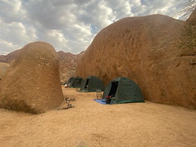Campingplatz in der Wüste - Namibia mit Jugendlichen