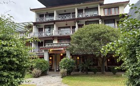 Snow Lion Riverside Resort in Yangshuo Außenansicht - China Familienreise