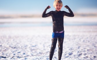 Schlamm vom Toten Meer - Jordanien Urlaub mit Kindern