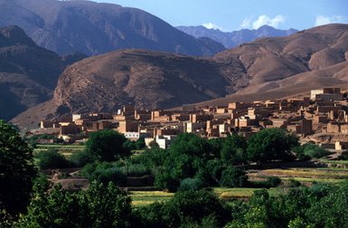 Amazigh-Dorf im Herzen des Atlas-Gebirges – Marokko Reise mit Kindern