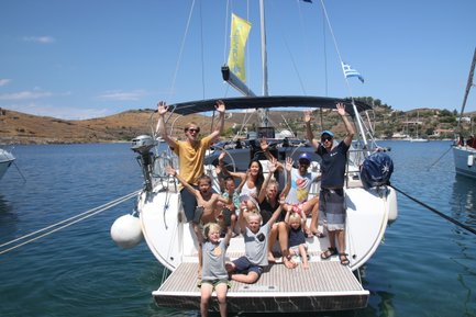 Reisegruppe auf Segelyacht - Griechenland Segeln mit Kindern