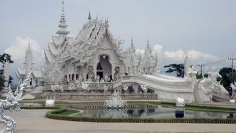Weißer Tempel - Wat Rong Khu in Chian Rai - Thailand Familienreise