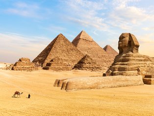 Große Sphinx von Gizeh in der Wüste Ägyptiens - Ägypten Reise mit Kindern