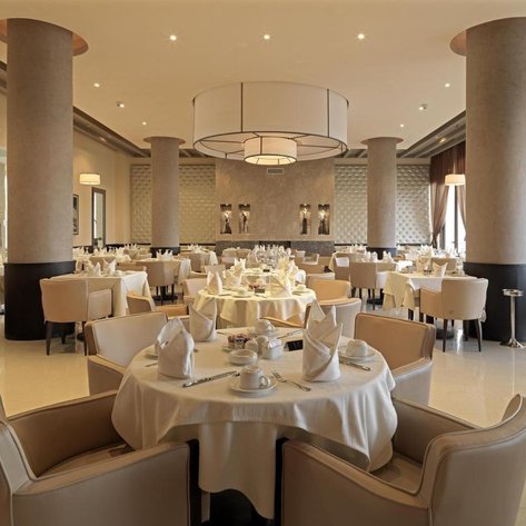 Stylisches, modernes Café im Atlas Essaouira & Spa – Marokko Familienreise