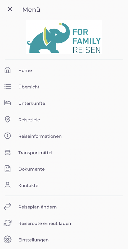 Das Menü einer Reise-App zeigt Optionen wie Unterkünfte, Reiseziele und Transportmittel für Familienreisen.