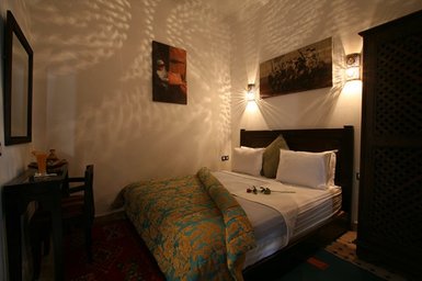 Gemütliches Zimmer im Hotel Riad Nasreen Marrakesch – Marokko Reise mit Kindern