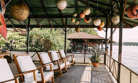 Costa Rica Familienreise mit Kindern - Tortuguero Nationalpark - Mawamba Lodge - Liegen