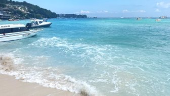 Leuchtend blaues Wasser rund um Nusa Lembongan – Bali Reise mit Kindern