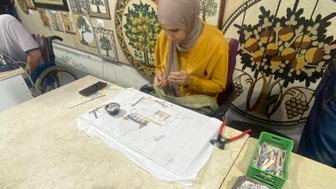 Mosaikarbeit in Madaba - Jordanien Familienurlaub